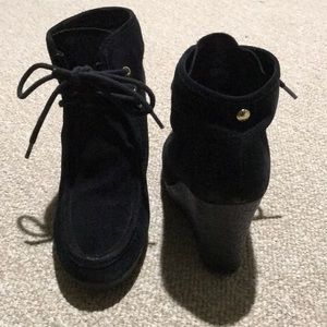 Michael Michael Kors Suede wedged booties size 8
